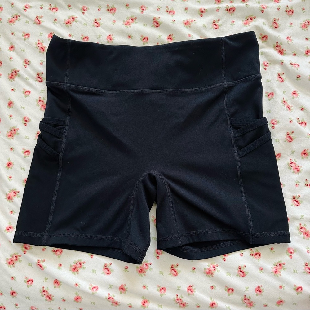 fabletics workout shorts